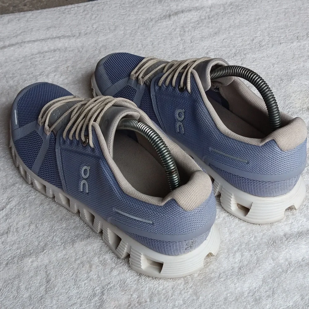 NWOT On Running Nimbus Cloud 5 - Picture 7 of 16